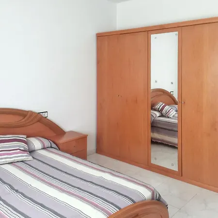 Spacious In With Balcony Apartment *