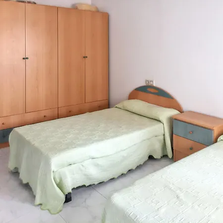 Spacious In With Balcony Laxe